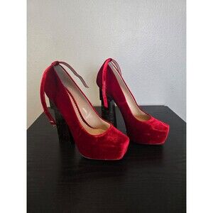 Aperlai red designer heels made in Italy NWOT women's size 38